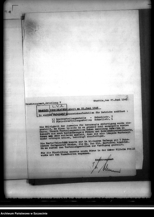 image.from.unit.number "Sprawozdania dzienne z działalności Wydziału Aprowizacyjnego niemieckiego Zarządu Miejskiego w Szczecinie m-c VI-VII.  Zeznania ludności cywilnej o napadach rabunkowych dokonanych przez Rosjan"