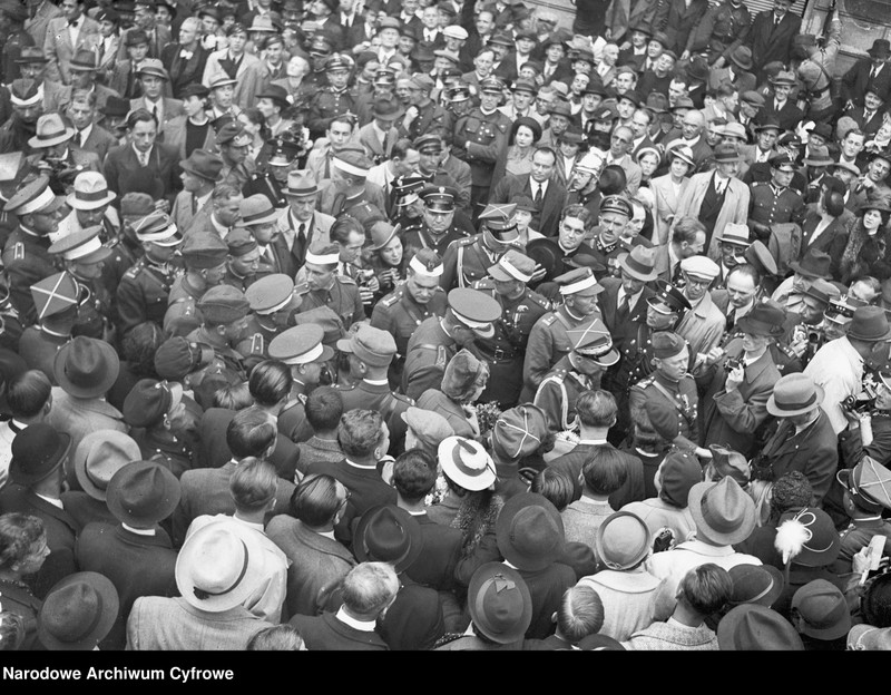 image.from.unit.number "Zajęcie Zaolzia - wkroczenie wojsk polskich do Czeskiego Cieszyna"