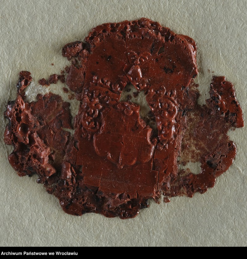 Obraz 20 z jednostki "[Herby, drzewa genealogiczne różnych rodów- von Geusau, von Gersdorff, von Rade, von Heynitz-Lindau, von Vechtnitz, von Wiedebach, von Globio, von Haugwitz, von Steding, von Winkel, von Langenau, von Wallis, von Erdmannsdorf, von Hagen, von Granach, von Schönburg-Waldenburg, von Arenstadt, von Finger]"