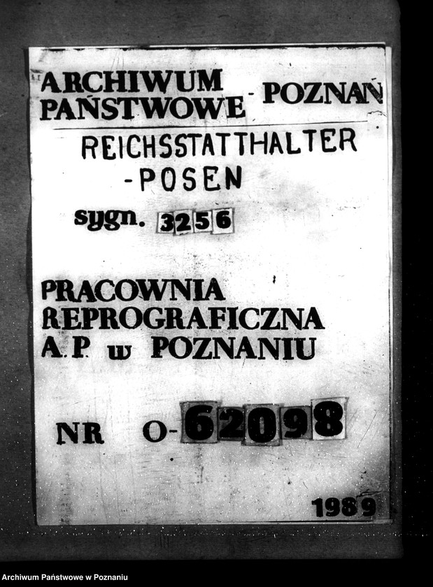 Obraz 1 z jednostki "D. W. H. - Fertigung von Betonelementen für DWH. Massivheme. Mithilfe der Wehrmacht beim DHW. Leihpferde an die Bauhilfe der Deutschen Arbeitsfront"