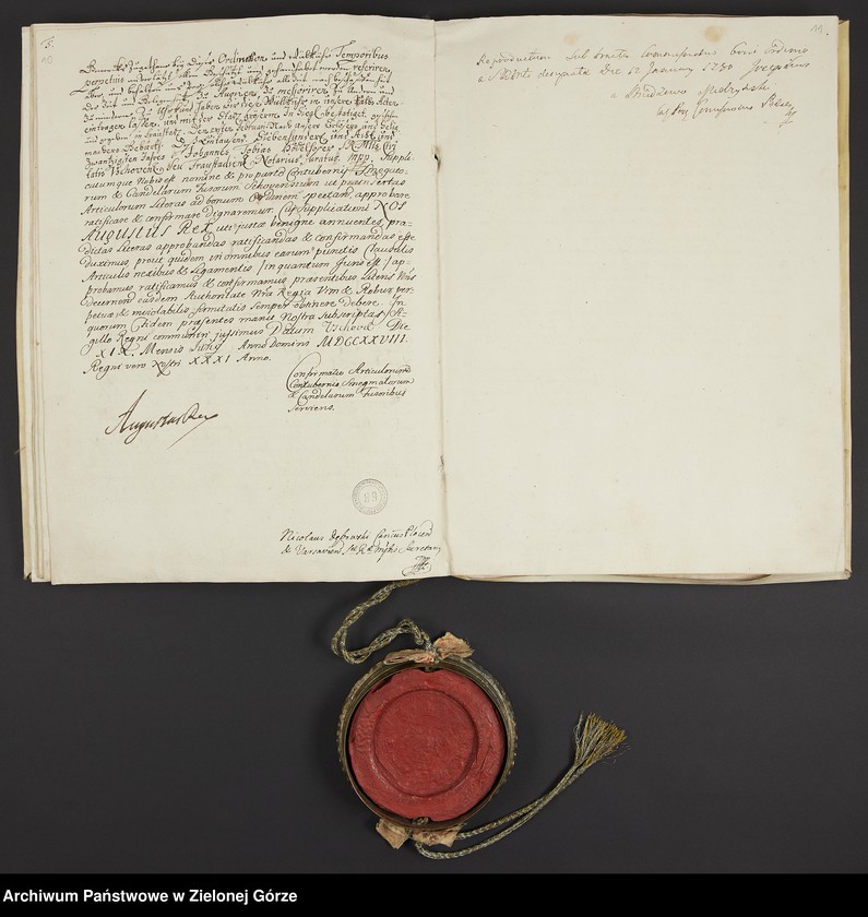 image.from.unit.number "[August II [Saski], król polski [...] elektor saski [...] potwierdza cechowi mydlarzy i świecarzy we Wschowie i transumuje postanowienia statutowe"