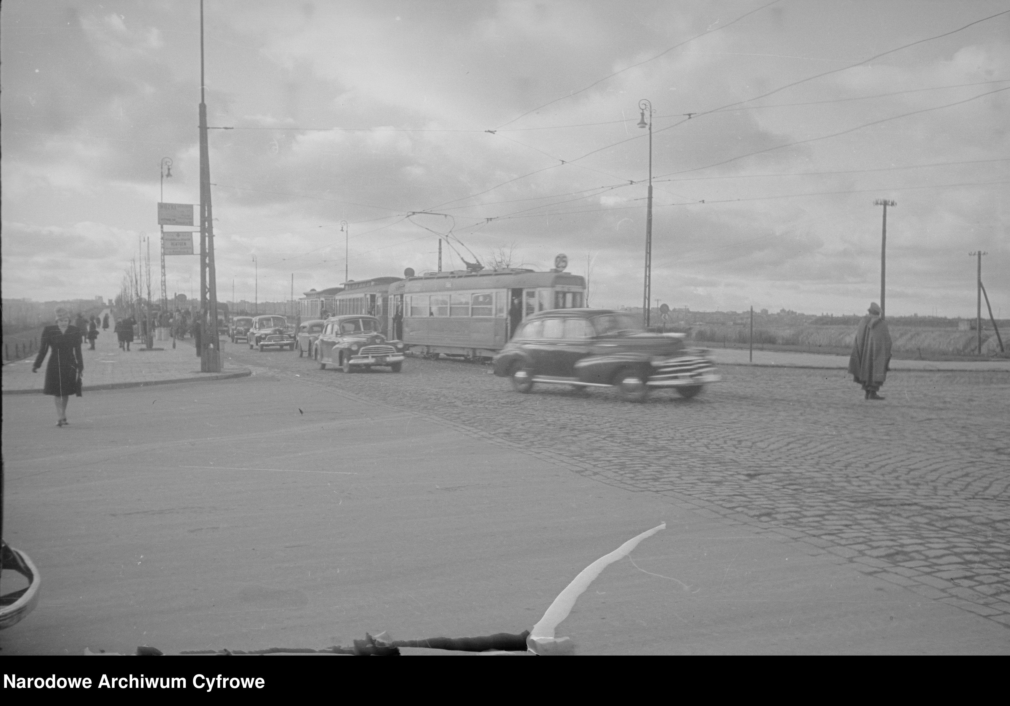 Skan z jednostki: Tramwaje na ulicach Warszawy