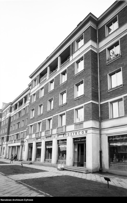 image.from.unit.number "Ulica Czerniakowska w Warszawie"