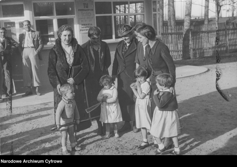 Obraz 3 z jednostki "Hiszpańscy emigranci"