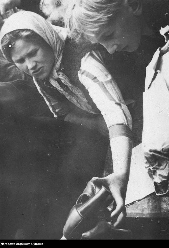 image.from.unit.number "Pomoc amerykańska dla Polski"