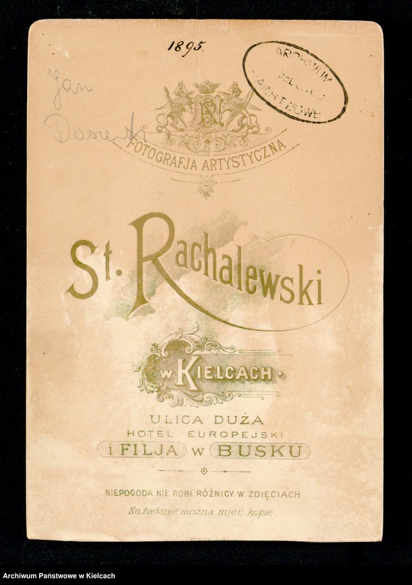image.from.unit.number "Jan Daszewski /w wieku czterech lat w mundurze leśniczego/"