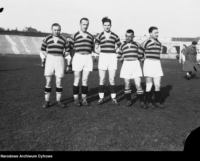 image.from.unit.number "Obóz treningowy polskich piłkarzy w Krakowie przed meczem z Czechosłowacją"