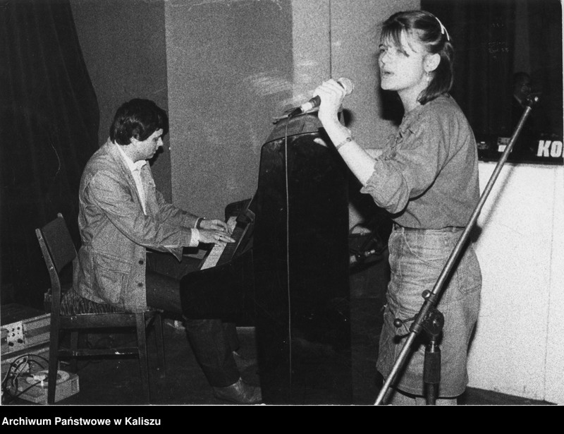 Obraz 7 z kolekcji "Kobiety na archiwalnych zdjęciach111"