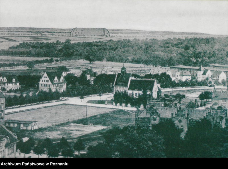 Obraz 1 z jednostki "Poznań - widok z wieży ewangelickiego kościoła św. Pawła (dzisiejsza ul. Fredry) około 1913 roku"
