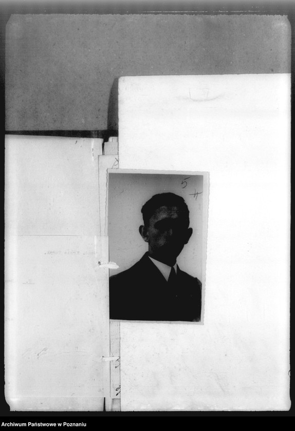 Obraz 9 z jednostki "Kreis Turek. Korespondencja w sprawie miejscowych Niemców, którzy zginęli w 1939 roku"