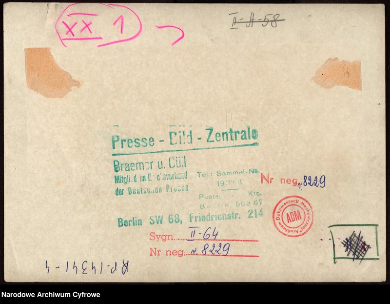 image.from.unit.number "Niemiecki pancernik szkolny "Schlesien" podczas ostrzału Helu"
