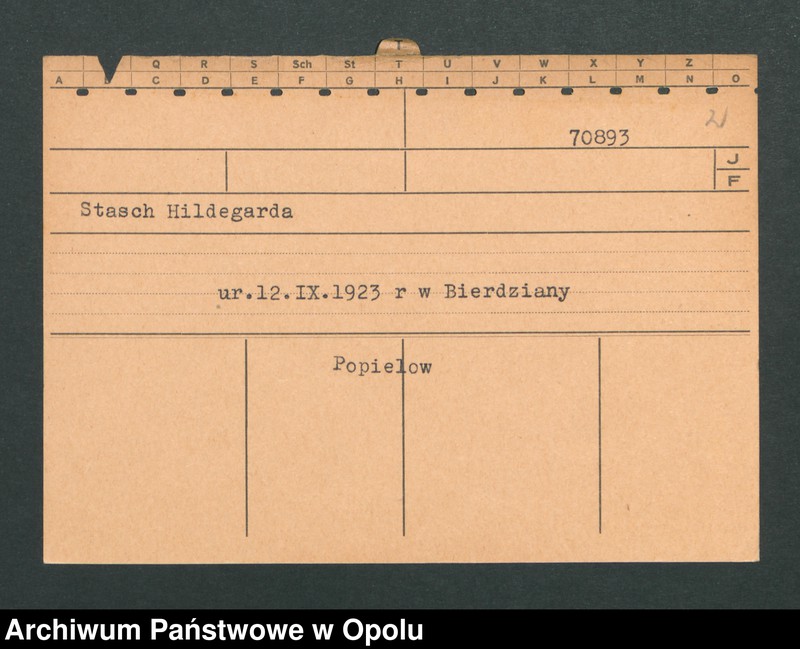 image.from.unit.number "[Zebrala Hedwig, ur. 4.4.1911 Makau]"