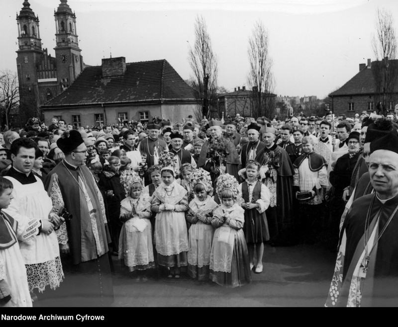 image.from.unit.number "Obchody Tysiąclecia Chrztu Polski w Poznaniu"