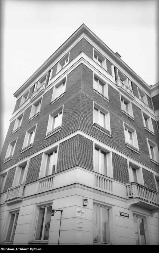 image.from.unit.number "Ulica Czerniakowska w Warszawie"