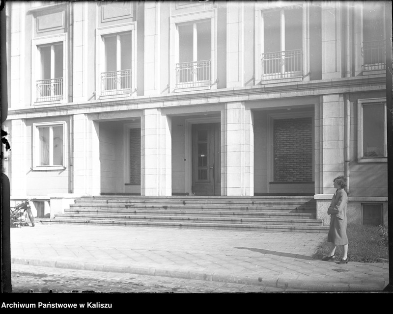 Obraz z jednostki "Dom Partii przy ul. Parczewskiego w Kaliszu"