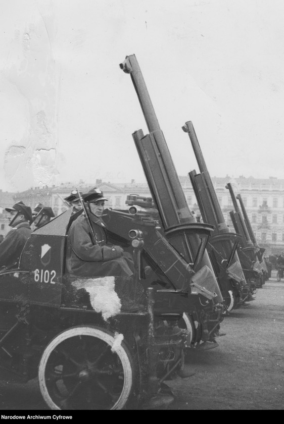 Obraz 3 z jednostki "Obchody Święta Niepodległości na placu Marszałka Józefa Piłsudskiego w Warszawie"