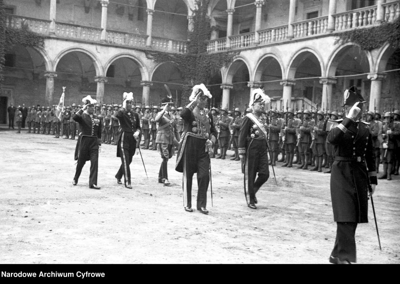 image.from.unit.number "Wizyta ambasadora Włoch w Polsce Pietro Arone di Valentino w Krakowie połączona ze złożeniem listów uwierzytelniających prezydentowi RP Ignacemu Mościckiemu"