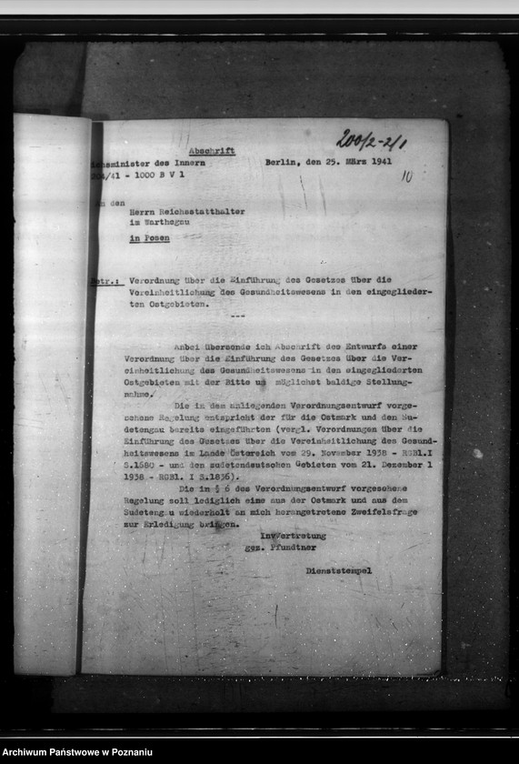 Obraz 15 z jednostki "Verordnung über die Einführung des Gesetzes über die Vereinheitlichung des Gesundheitswesens in den eingegliederten Ostgebieten."