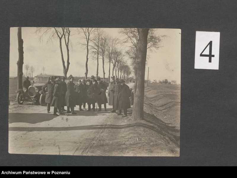image.from.unit.number "Badanie historii powstania - fotografie ze zjazdów powstańców wielkopolskich w 1928 i 1930 r."